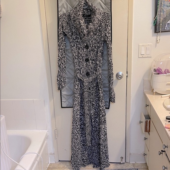 Victoria’s Secret Moda International  Knit Cardigan - Picture 1 of 4